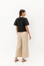 SANNY TIE FRONT LACE HEM TOP