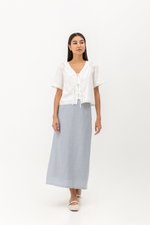 SANNY TIE FRONT LACE HEM TOP