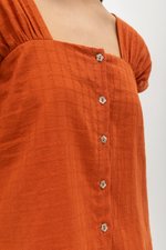 NICOLA BUTTONDOWN TOP