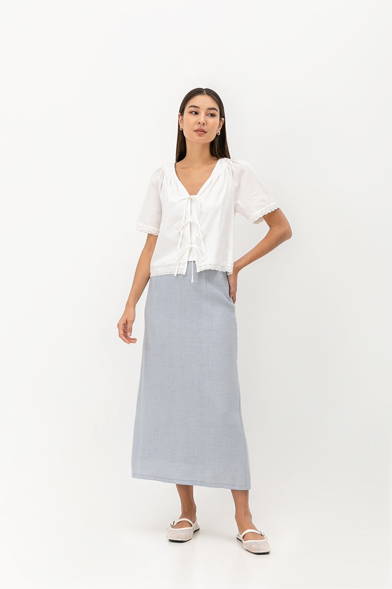 SANNY TIE FRONT LACE HEM TOP