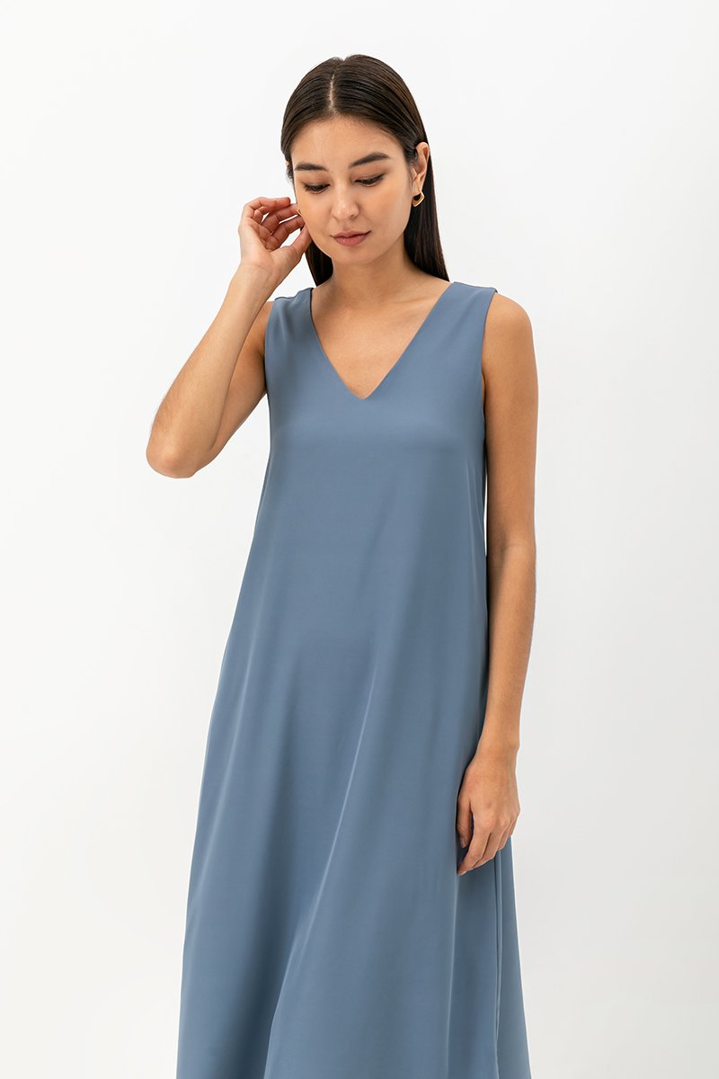 CAROL V BACK SLEEVELESS MAXI DRESS