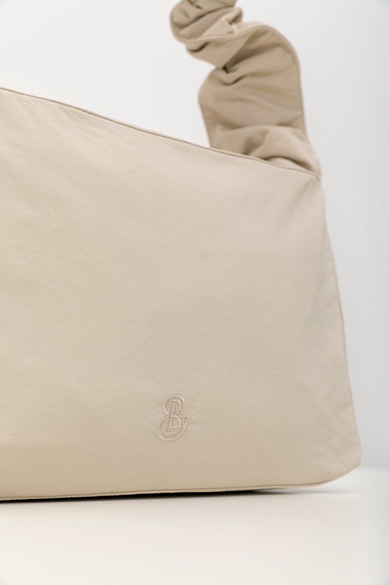 SANDER MULTI-WAY SCRUNCHIE BAG