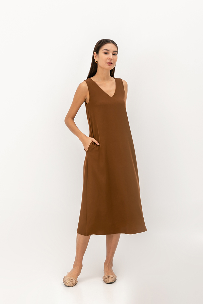 CAROL V BACK SLEEVELESS MAXI DRESS