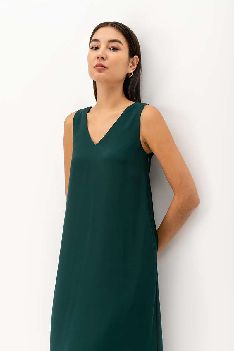 CAROL V BACK SLEEVELESS MAXI DRESS