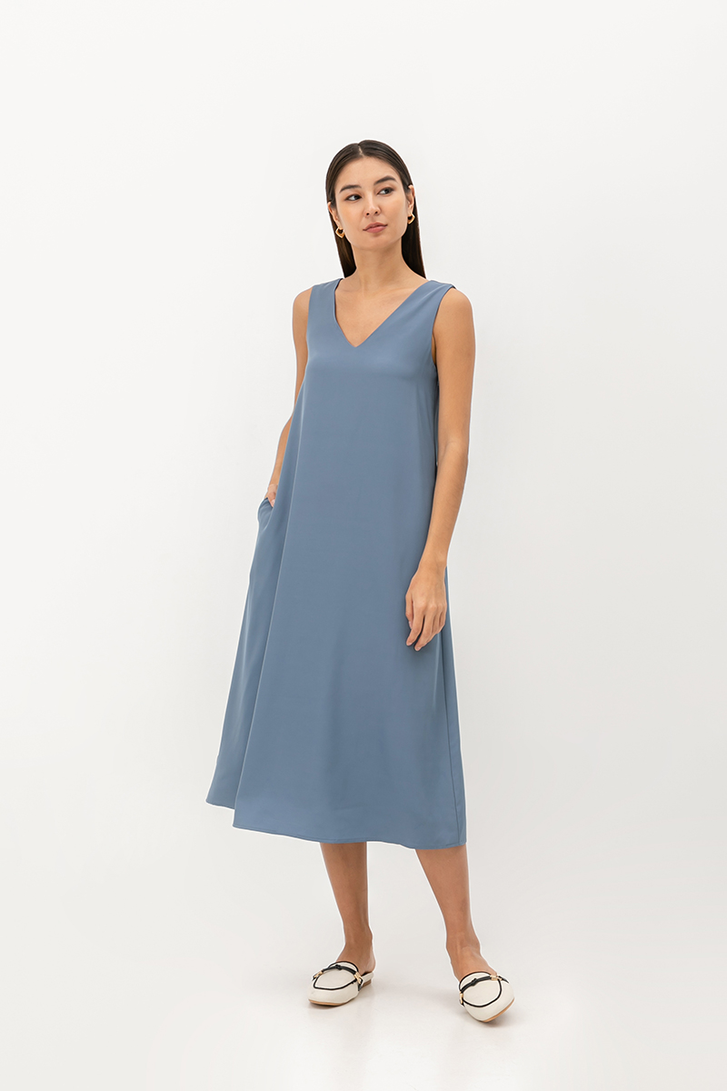 CAROL V BACK SLEEVELESS MAXI DRESS