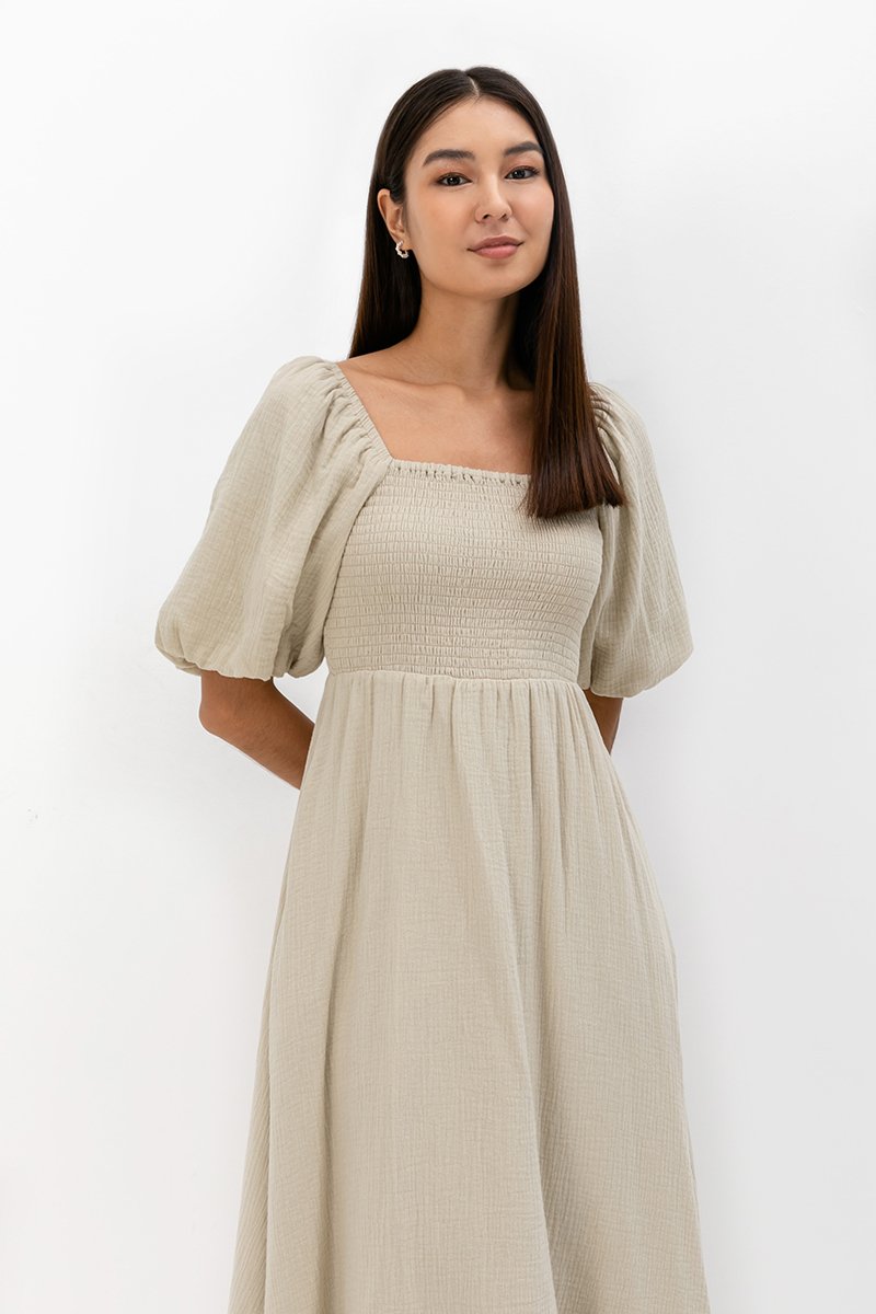 CASIE PUFF SLEEVE SMOCKED MIDI DRESS