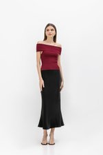 JANE OFF SHOULDER KNIT TOP