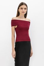 JANE OFF SHOULDER KNIT TOP