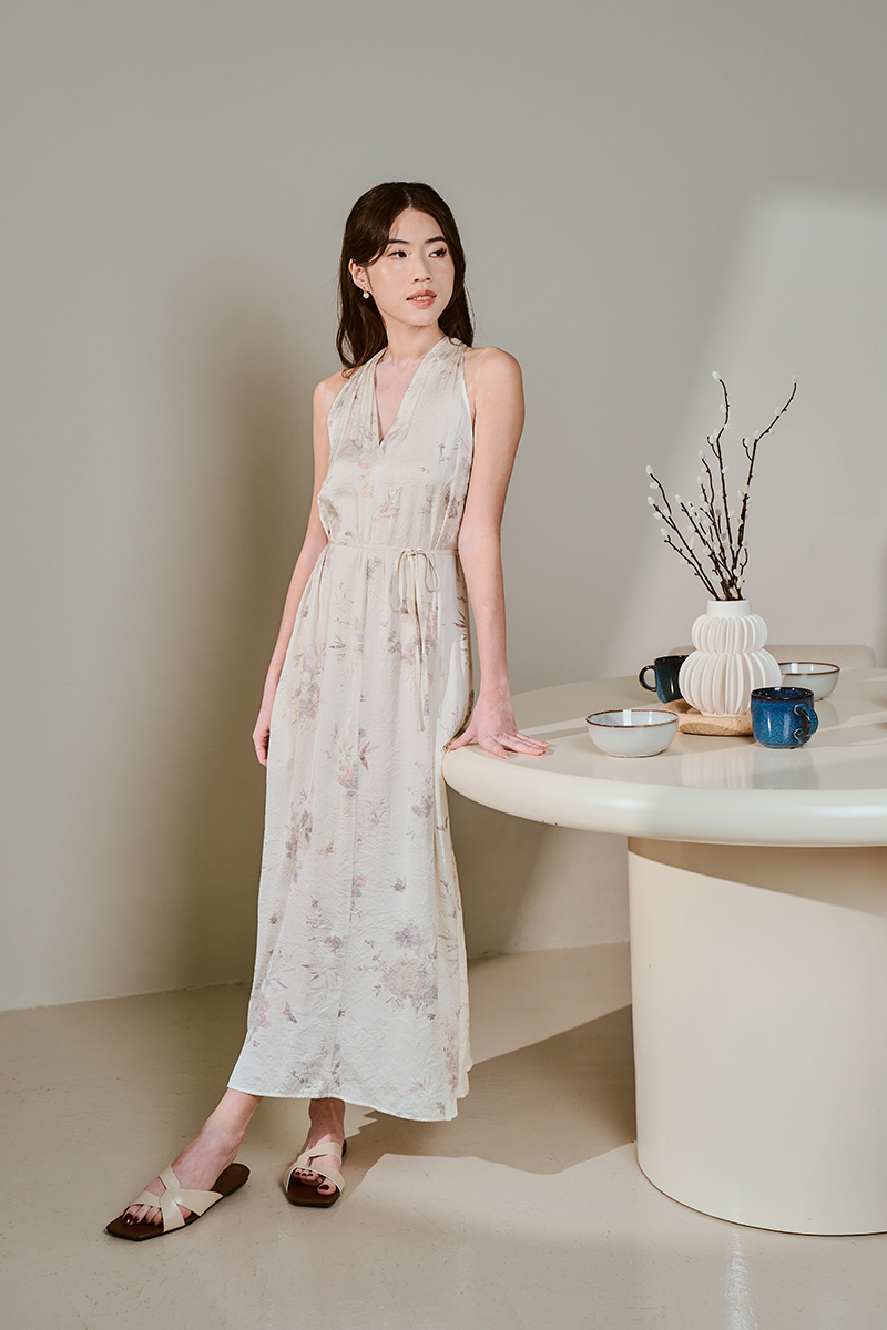 SHIORI FLORAL PRINTED TRAPEZE SATIN DRESS W SASH