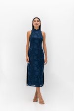 YARA FLORAL TEXTURED SHEATH MIDI CHEONGSAM