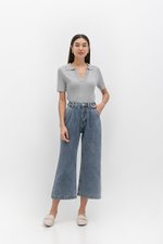 WESLEY PLEATED STRAIGHT LEG DENIM JEANS (PETITE)