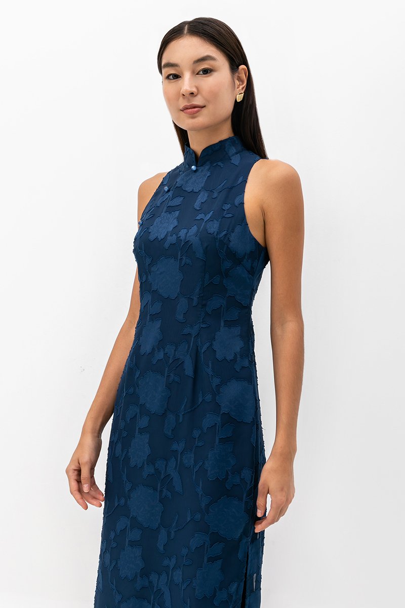 YARA FLORAL TEXTURED SHEATH MIDI CHEONGSAM