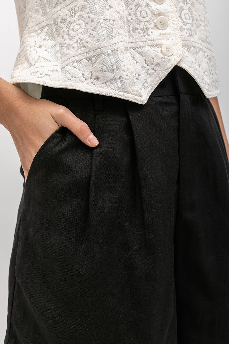DANNI PLEATED LINEN SHORTS