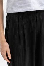 ANISTON PIN STRIPE TAPERED TAILORED PANTS (REGULAR)