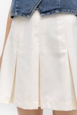 TIANA PLEATED MINI SKORT