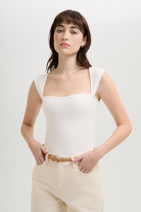 LIORA SWEETHEART RIB KNIT TOP