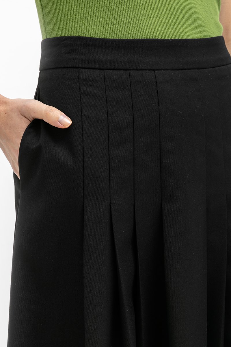 MARIELLE PLEATED FLARE SKIRT