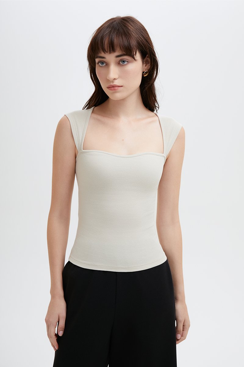 LIORA SWEETHEART RIB KNIT TOP