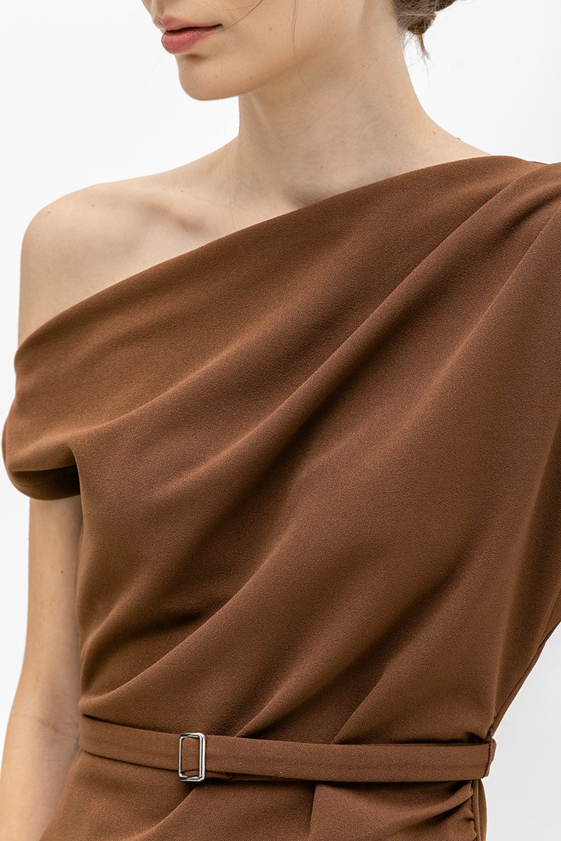 *BACKORDER 4* AMIRA ASYMMETRIC OFF SHOULDER TOP W BELT