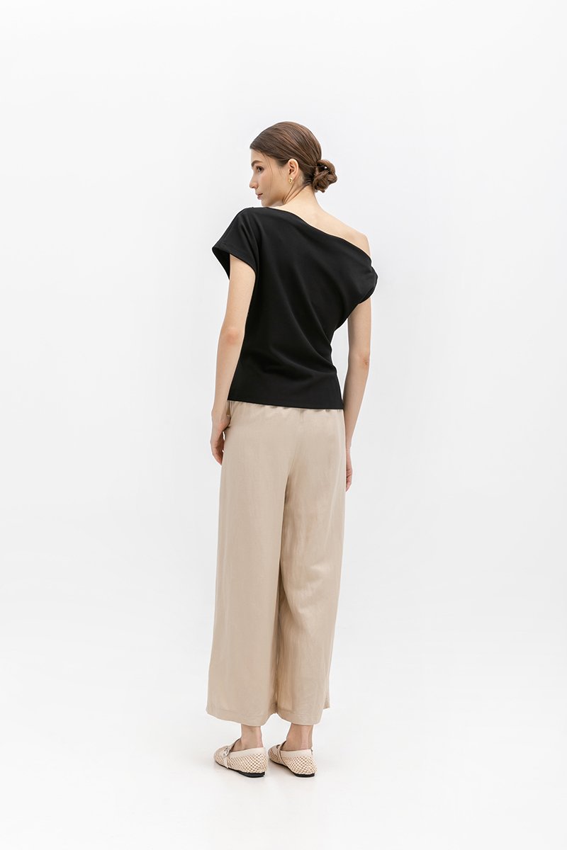 *BACKORDER 4* AMIRA ASYMMETRIC OFF SHOULDER TOP W BELT