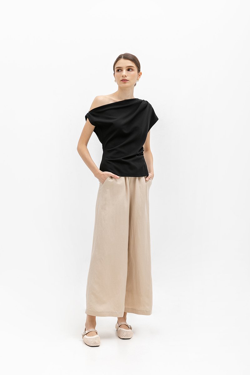 *BACKORDER 4* AMIRA ASYMMETRIC OFF SHOULDER TOP W BELT