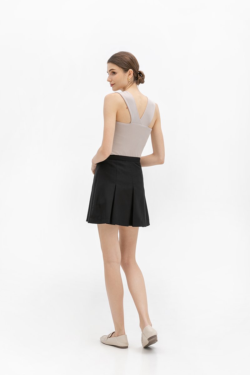 TIANA PLEATED MINI SKORT