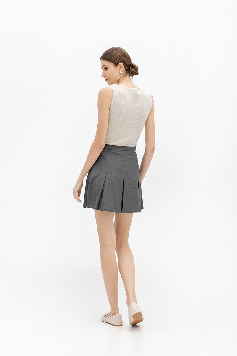 TIANA PLEATED MINI SKORT