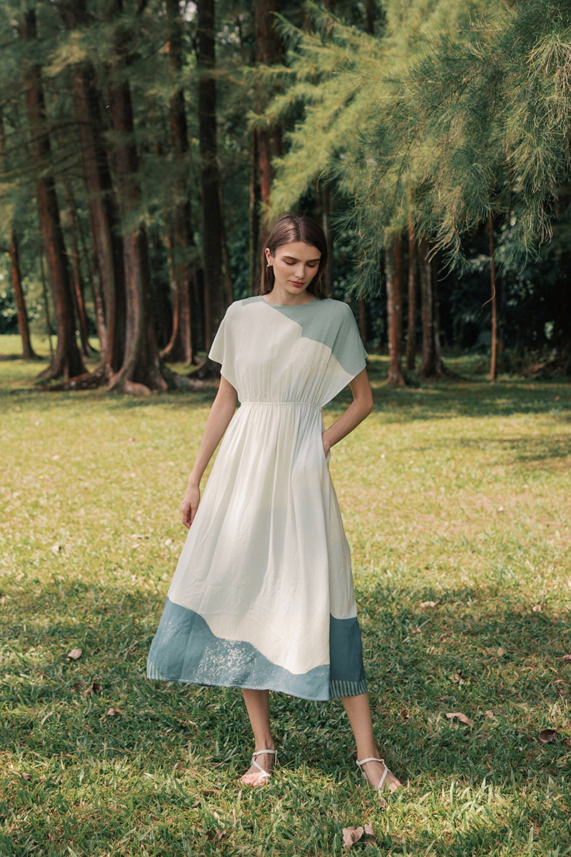 REVERIE PRINTED LINEN MIDI DRESS