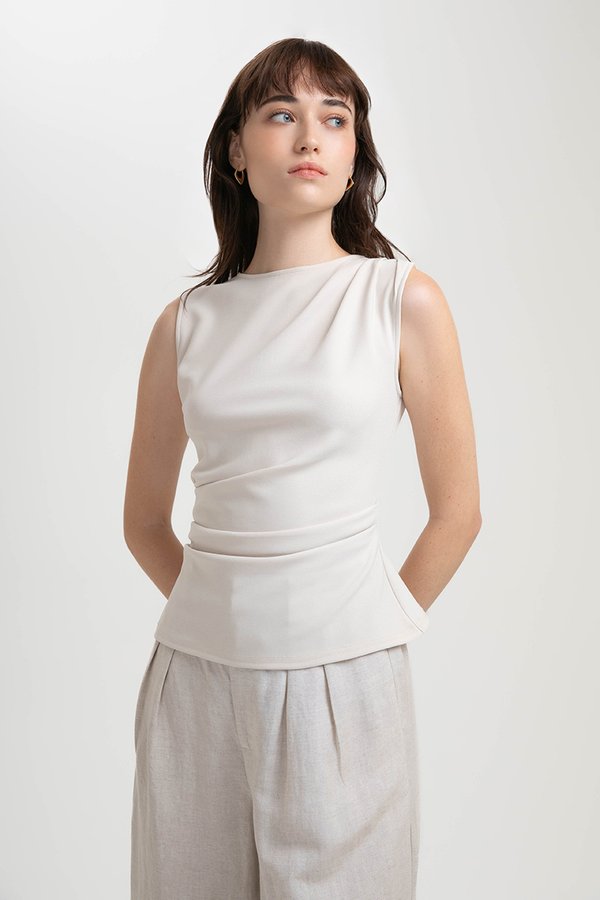 OLANNA RUCHED TOP