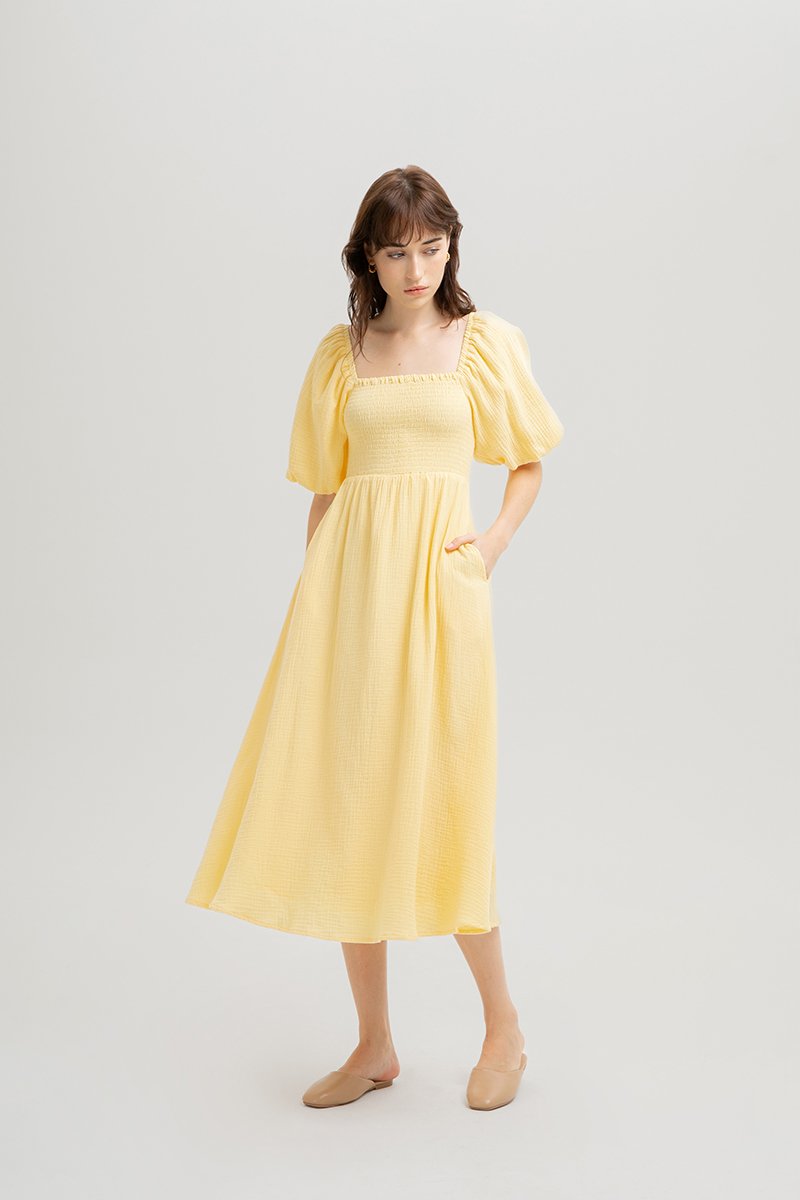 CASIE PUFF SLEEVE SMOCKED MIDI DRESS