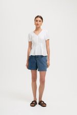 MIKAELA PIN TUCK BUTTONDOWN TOP MIKAELA PIN TUCK BUTTONDOWN TOP