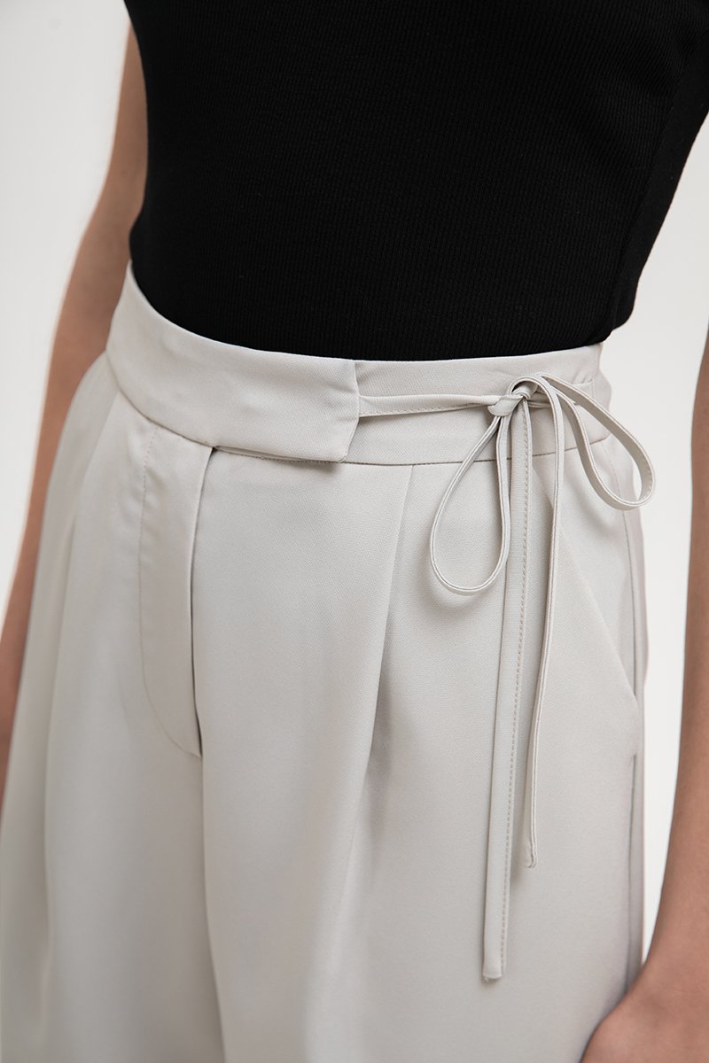 GAYLE TIE WAIST TAPERED PANTS GAYLE TIE WAIST TAPERED PANTS