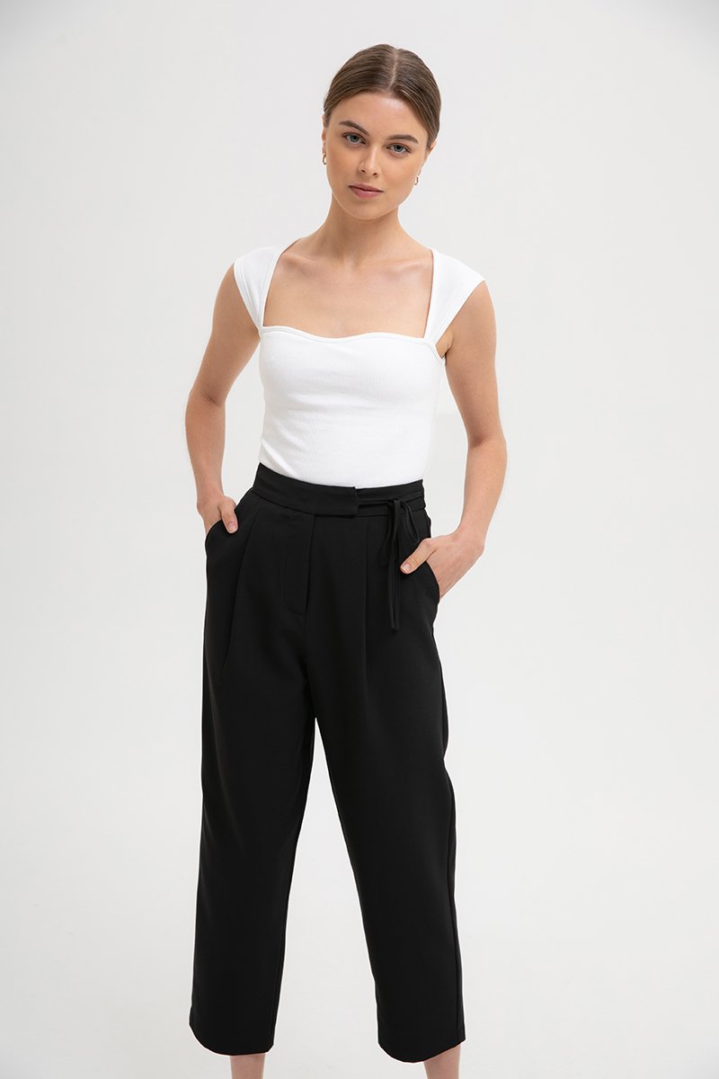 GAYLE TIE WAIST TAPERED PANTS GAYLE TIE WAIST TAPERED PANTS