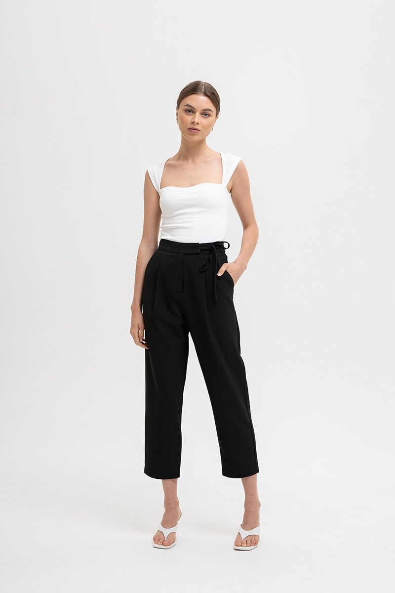 GAYLE TIE WAIST TAPERED PANTS GAYLE TIE WAIST TAPERED PANTS