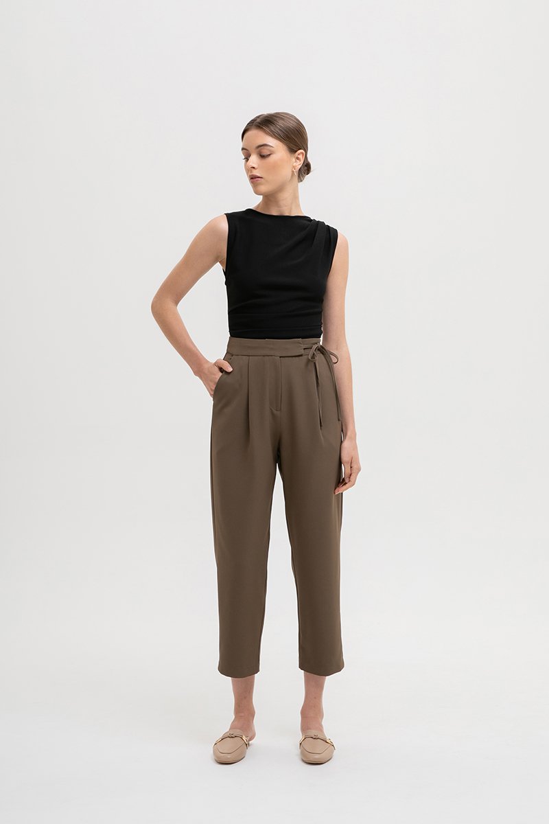 GAYLE TIE WAIST TAPERED PANTS GAYLE TIE WAIST TAPERED PANTS