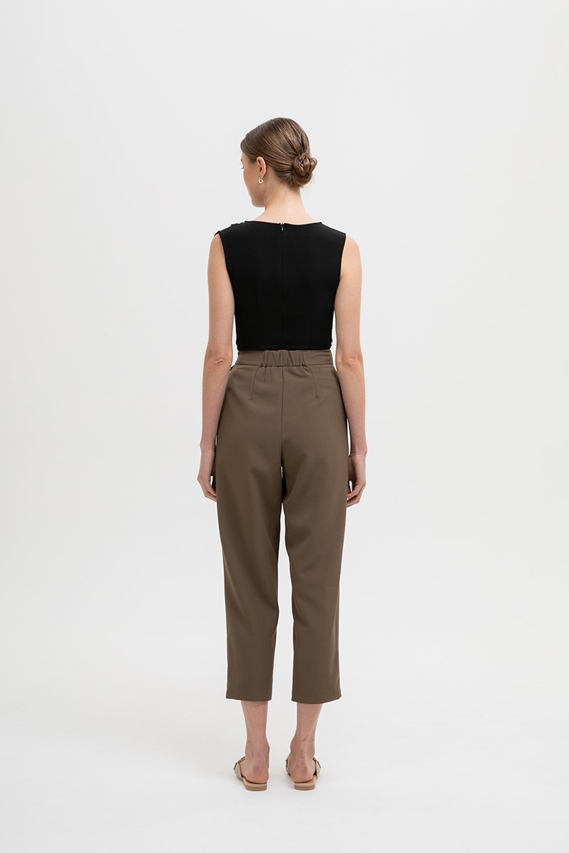 GAYLE TIE WAIST TAPERED PANTS GAYLE TIE WAIST TAPERED PANTS
