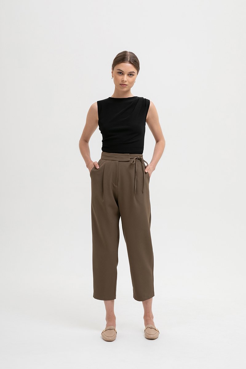 GAYLE TIE WAIST TAPERED PANTS GAYLE TIE WAIST TAPERED PANTS