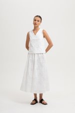 MARIEL EMBROIDERED TOP MARIEL EMBROIDERED TOP