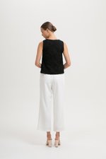 MARIEL EMBROIDERED TOP MARIEL EMBROIDERED TOP