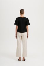 KANDY FLUTTER SLEEVE LINEN TOP KANDY FLUTTER SLEEVE LINEN TOP