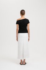 *BACKORDER* SAMIRA ASYMMETRIC RUCHED MODAL TEE *BACKORDER* SAMIRA ASYMMETRIC RUCHED MODAL TEE