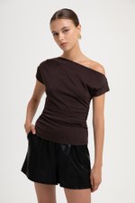 *BACKORDER* SAMIRA ASYMMETRIC RUCHED MODAL TEE *BACKORDER* SAMIRA ASYMMETRIC RUCHED MODAL TEE