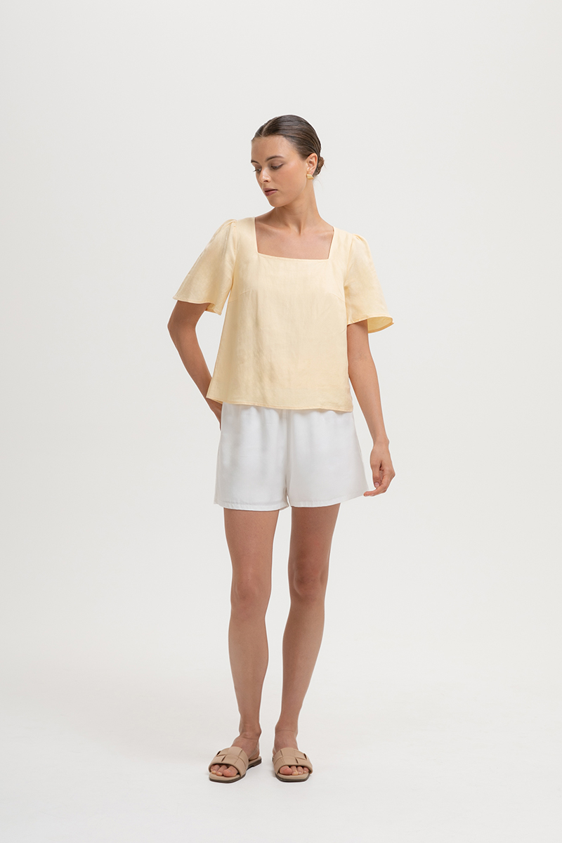 KANDY FLUTTER SLEEVE LINEN TOP