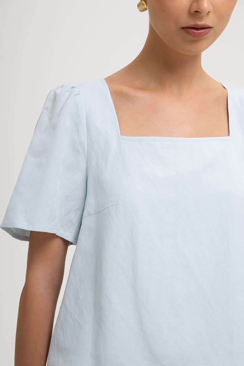 KANDY FLUTTER SLEEVE LINEN TOP