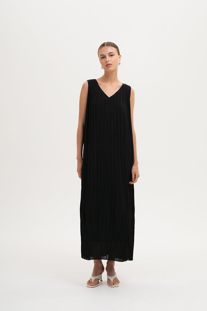 CLAUDIA PLEATED MAXI DRESS