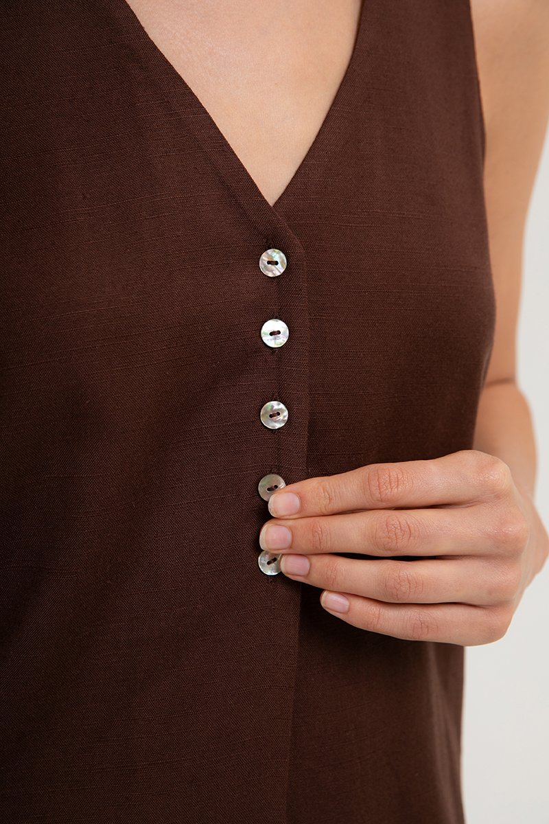 HEATHER SLEEVELESS BUTTONDOWN LINEN TOP