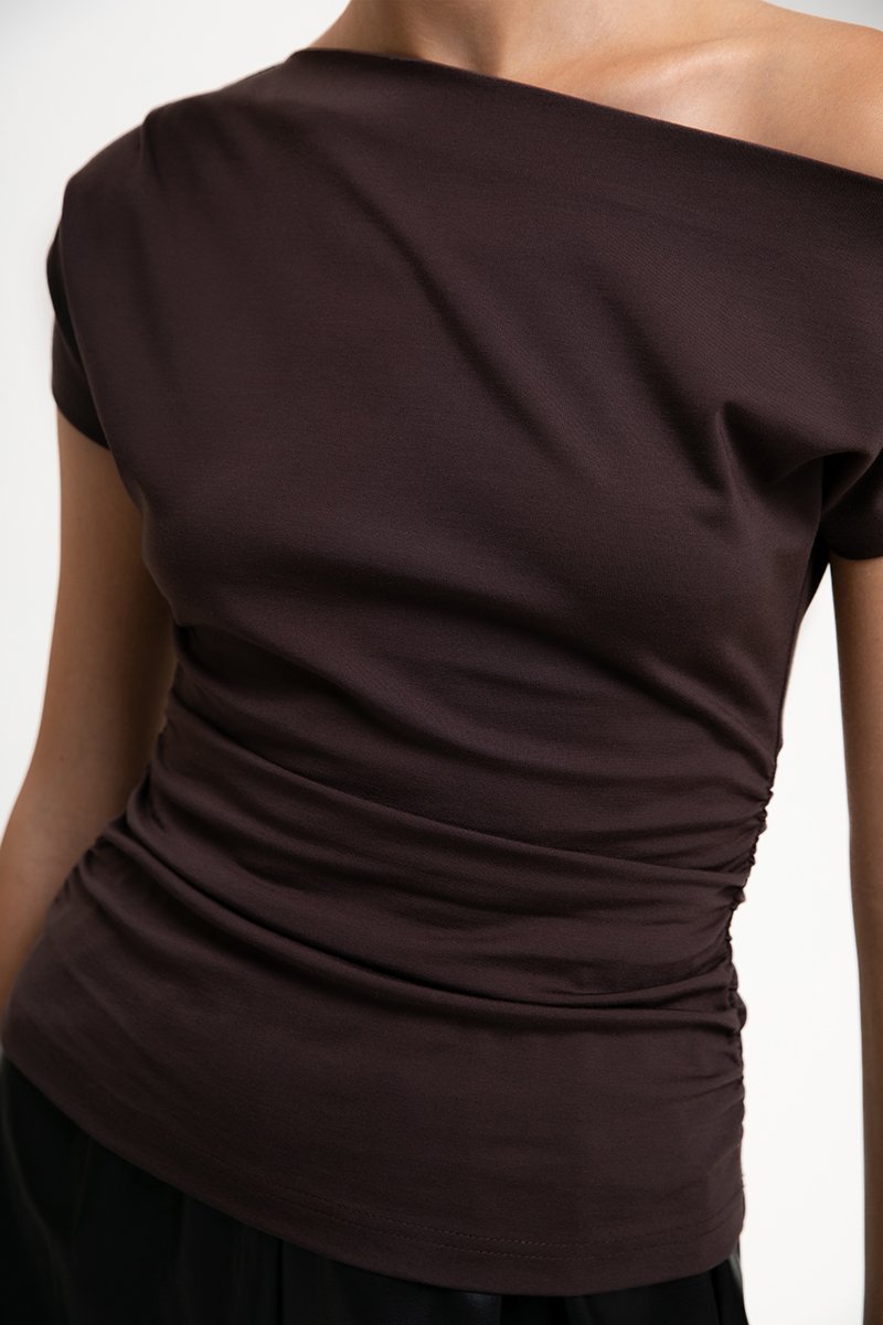 SAMIRA ASYMMETRIC RUCHED MODAL TEE