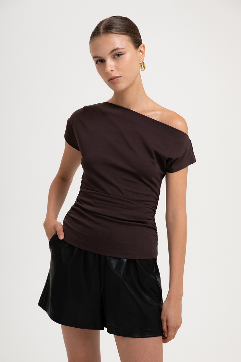 SAMIRA ASYMMETRIC RUCHED MODAL TEE