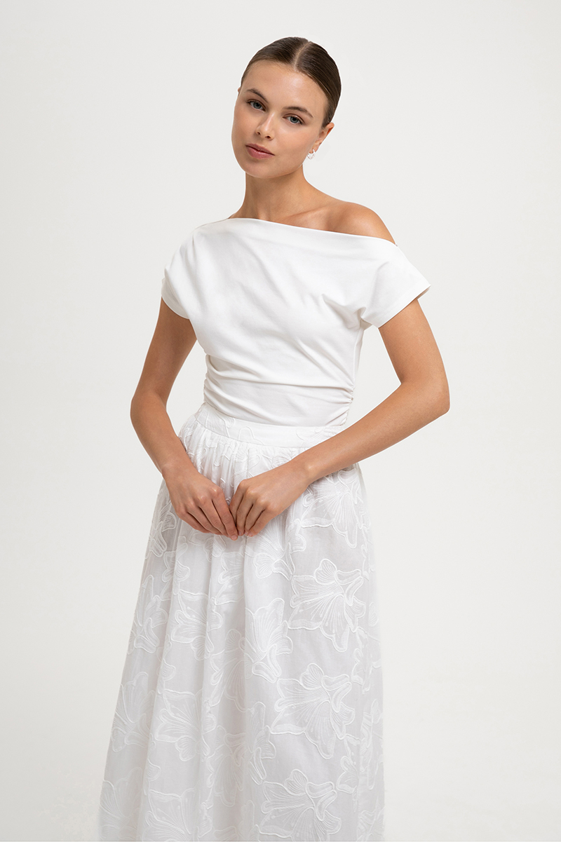 SAMIRA ASYMMETRIC RUCHED MODAL TEE