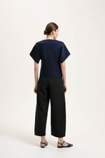 OPHELIA SILVER BUTTON KNIT TOP OPHELIA SILVER BUTTON KNIT TOP